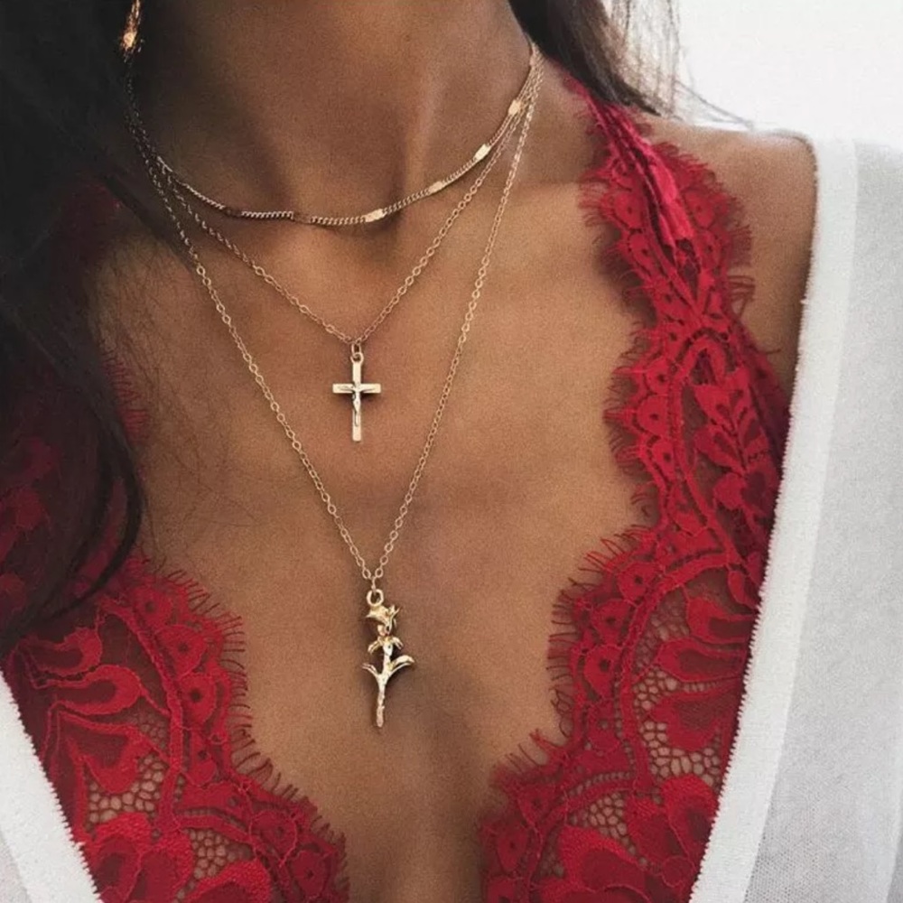 💰Firm Gold Boho Cross Flower Pendent Necklace